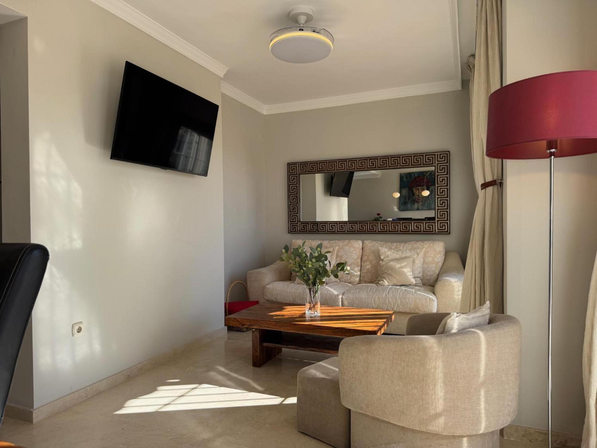 Piso-Lechuza Elviria Marbella 2 Apartment ภายนอก รูปภาพ